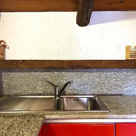 Hostdomus - La Casa Dello Gnomo Bousson